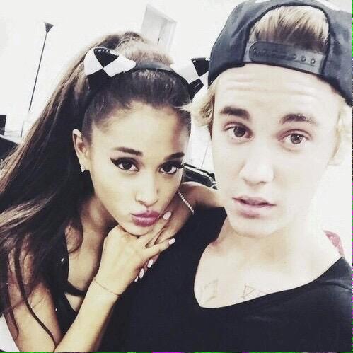 stcrfirc's tweet image. my mcm is this dweeb. u gotta love him tho :-) @ONLINEFCKE