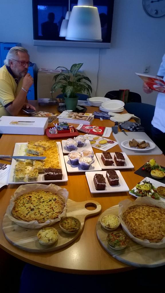 Remcovw's tweet photo. Vandaag mooie presentaties gegeven  bij #Delixl Hoofddorp en #Vijzelaar. Nieuwe kansen met producten #CSM. http://t.co/DqgQKG8jD9