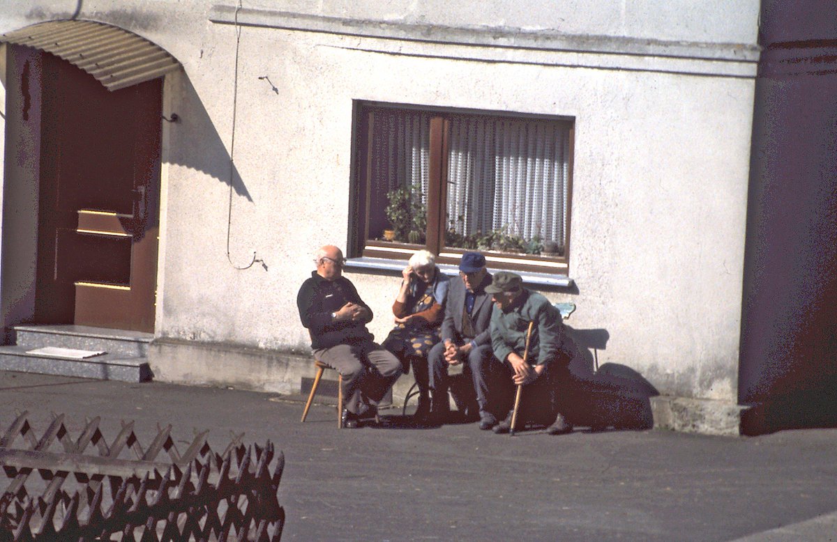 Friedhelm4's tweet photo. "meien" Hunsrücker Wort. Nicht erklärbar, ich denke das Bild erklärt es.
http://t.co/DTf3K7q1R4 http://t.co/h9nKjXVsgw