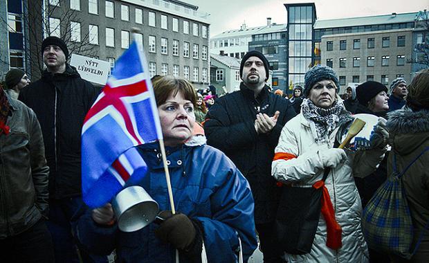 moray_tv's tweet photo. Profesora inició por #Facebook  un movimiento para recibir #refugiados en #Islandia http://t.co/Loq3YmO73z http://t.co/St9PMbjDp5