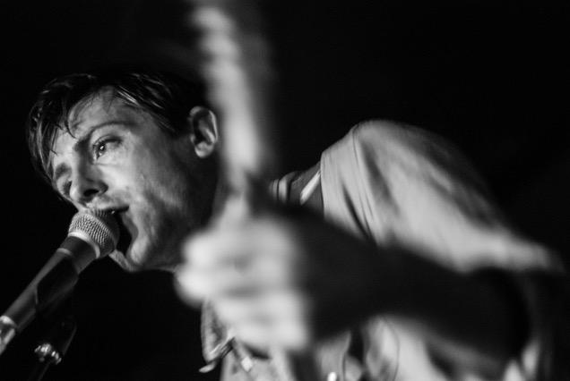 rockalacasbah's tweet photo. Report live @deadghosts #paris @EspaceB @BURGERRECORDS http://t.co/U0jny8izF2 http://t.co/sTXkEkPJYM