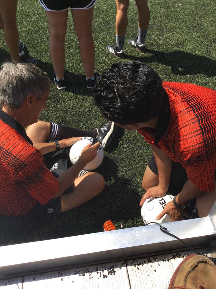 MrLaheyAC's tweet photo. There's no controversy here. 15 mins till kickoff! Good luck Men's Soccer! @GoRegisPride #NOdeflategate http://t.co/wYk7QGVMSR