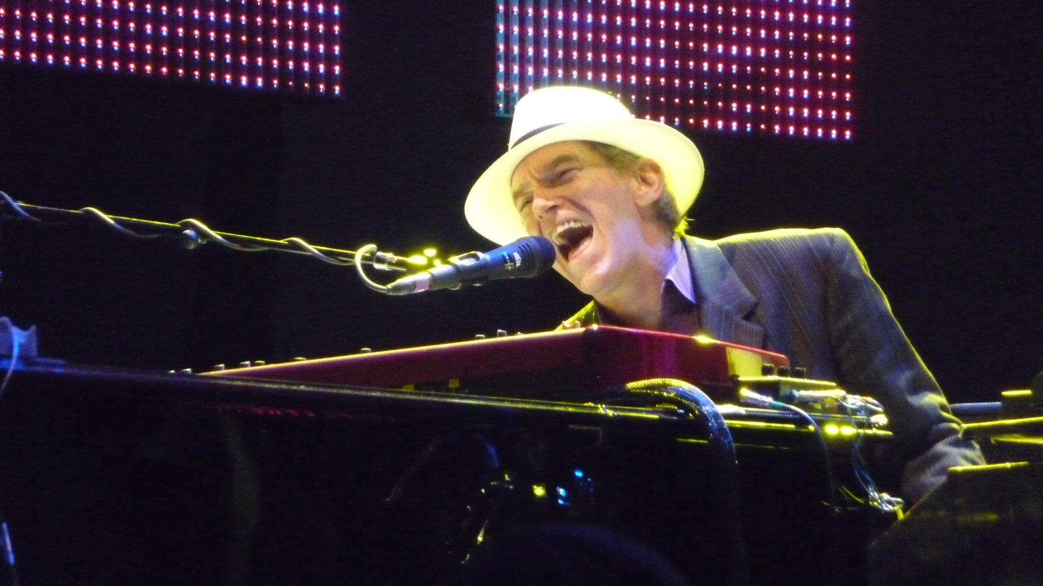 Happy Birthday  to Benmont Tench (Sept 7, 1954) world class for Tom Petty  