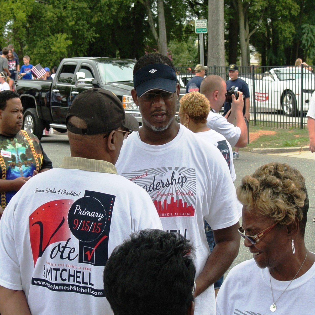 JMitchellCLT's tweet photo. @hipolitix Always talking strategy! #AMEZion #TeamMitchell #LaborDay #Primary2015 http://t.co/1MVlAbQ6ys