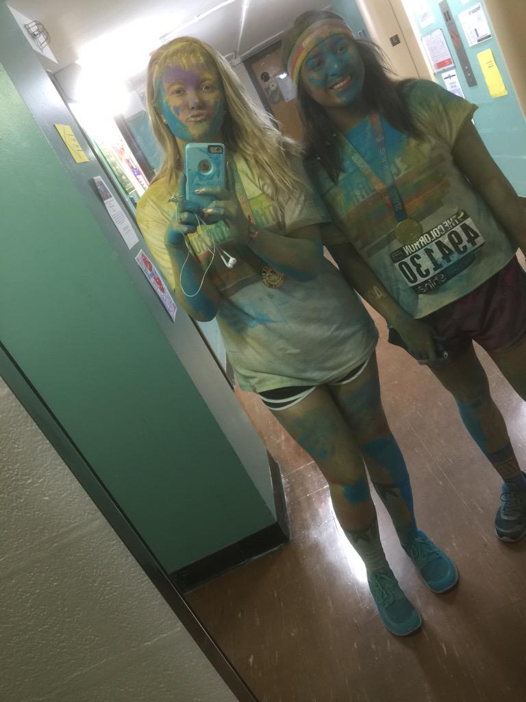 golf_gurl's tweet photo. Happiest 5k on earth #psucolorrun 🌈 http://t.co/iuhHnWaLSH