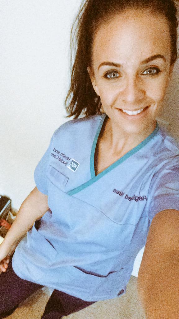 JeniShannon's tweet photo. Never thought I'd see the day. Staff Nurse Shannon 🙋🏥💉💊🎉 http://t.co/tgFnpPSGmY