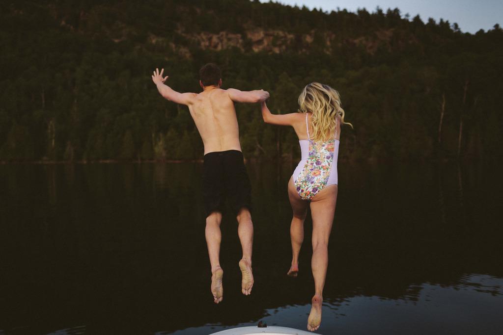 #Lake vibes on this beautiful #LaborDay courtesy of <a href="/bedfordweddings/">Joel Bedford</a> → buff.ly/1JQwDna