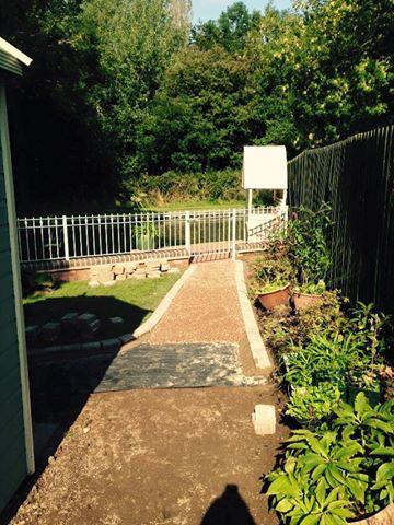 UKpropserve's tweet photo. Garden landscaping quotes - Jay 07534075934 - Jay@ukpropserve.co.uk

#ukpropserve #property #bespoke #landscaping http://t.co/S3JHXg7pwm
