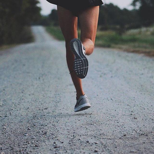 JustRunnn's tweet photo. The most important step is the one out the door http://t.co/X9n1BRh6Pi