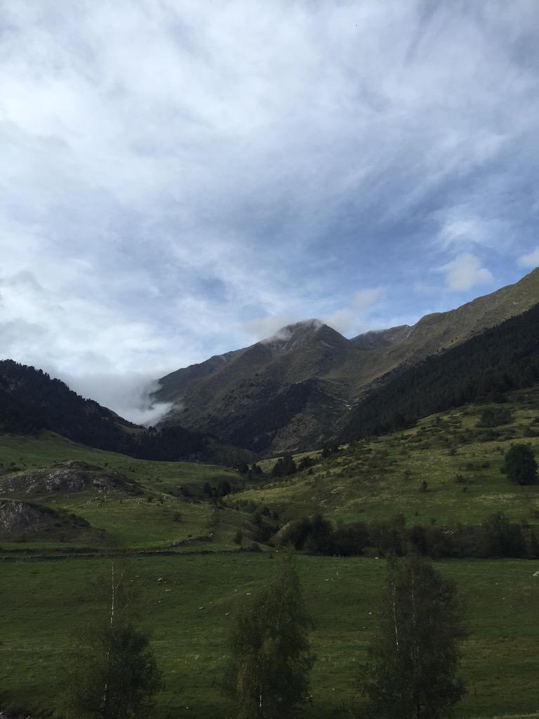 Edurne_Pasaban's tweet photo. Alguna foto de estos días en #Pirineos @Val_dAran http://t.co/Mnbpph6QR8