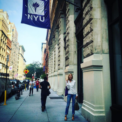 .<a href="/karliekloss/">Karlie Kloss</a> braves her first day at <a href="/nyuniversity/">New York University</a> - see how the models are ending vacation:, voguefr.fr/ModelLifeSept15