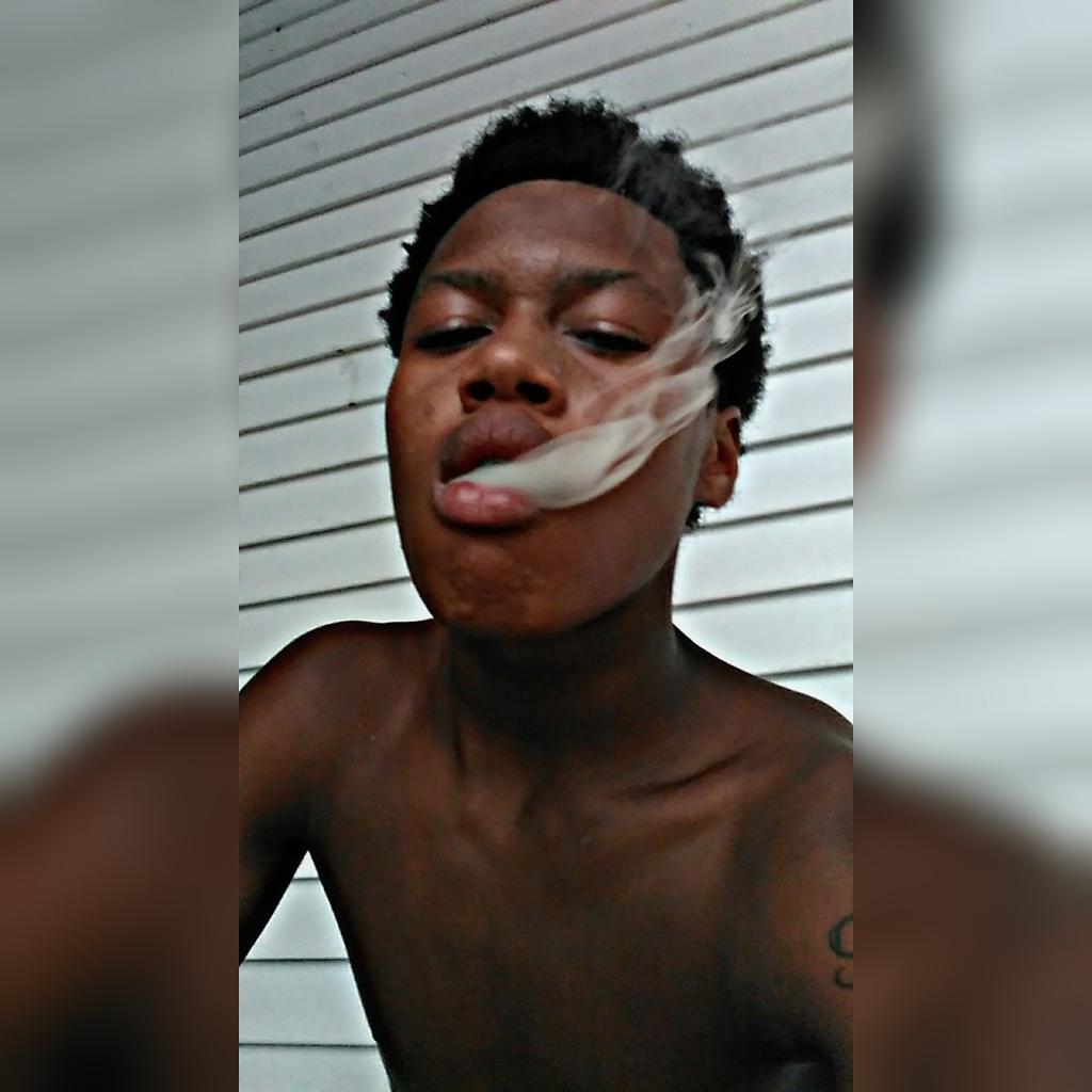 Detroit_KING_CJ's tweet photo. #Detroit_King_CJ
@ChiefKeef 
@FREDOSANTANA300 
@GBE_TADOE 
#TookaPack http://t.co/Dih2LRxmqB