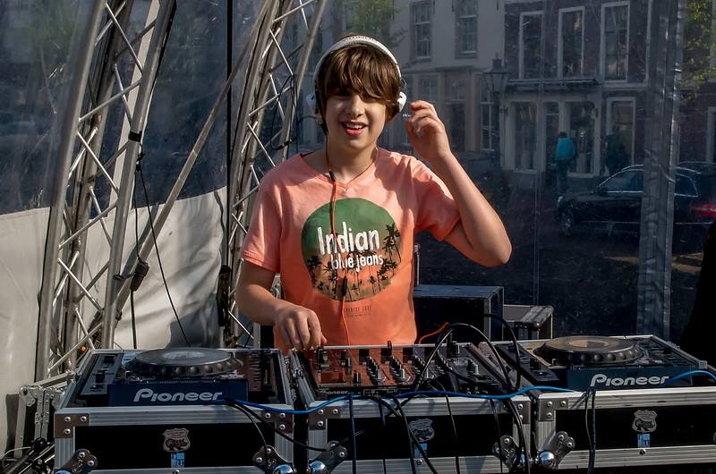 johan2389's tweet photo. #DJFlor - in de #Finale @Kunstbende  @DJFlor_Leiden 26 #september in Westergasfabriek Amsterdam http://t.co/oQ0UHYy9Up