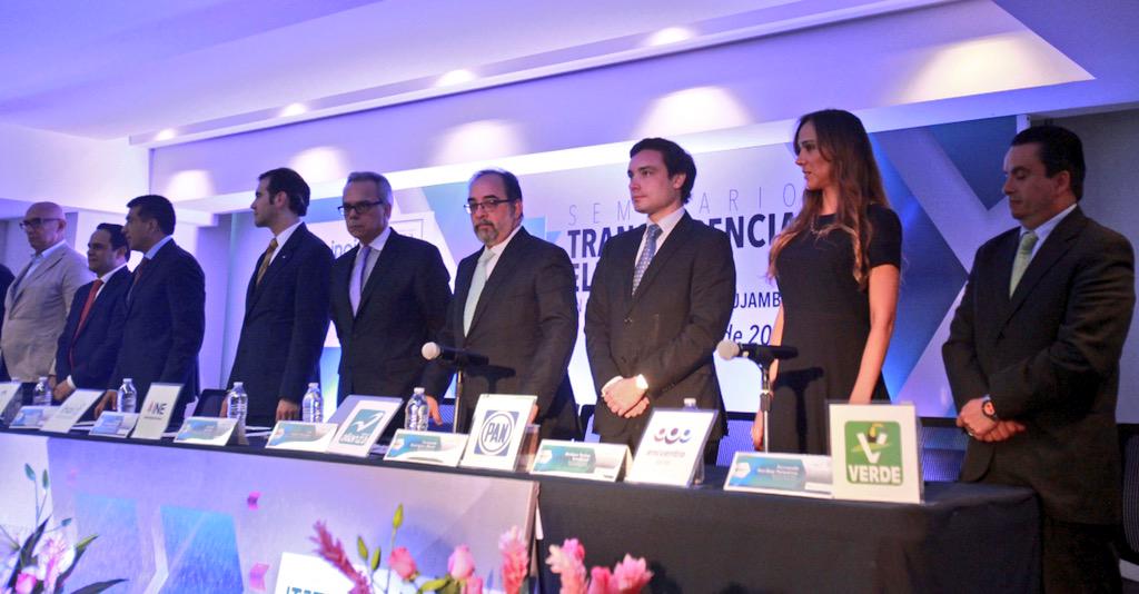 Partidos políticos deben servir a la ciudadanía con austeridad y transparencia: <a href="/ferdoval/">Fer Doval</a> bit.ly/1ITzIlG