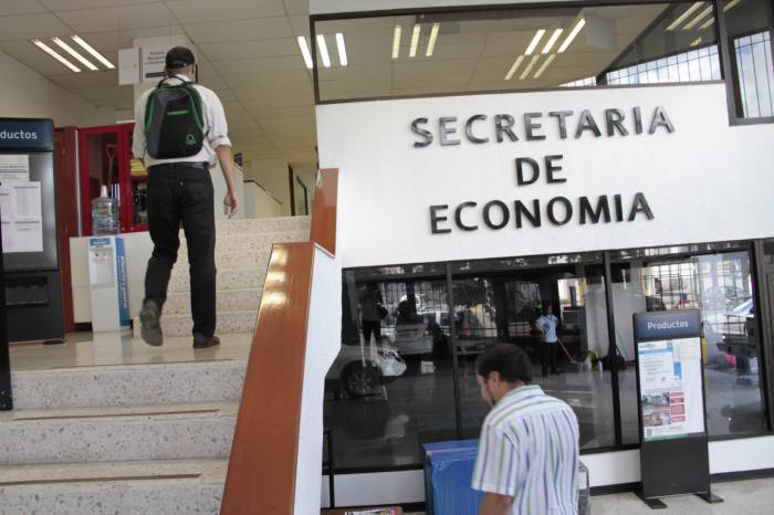 #Entérate Reciben 860 microempresas de #QuintanaRoo $9 mil millones gsip.se/1ISQvFA