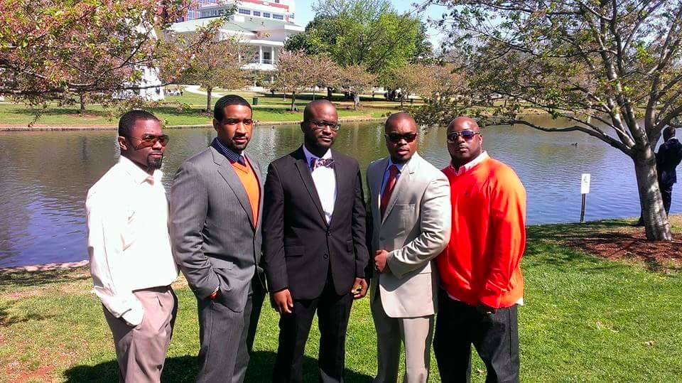 GammaPsiGamma89's tweet photo. @GriffithKareem #LegacyFall95 #RIPChucky #Brotherhood #OakwoodU http://t.co/PmNjHFX8I7