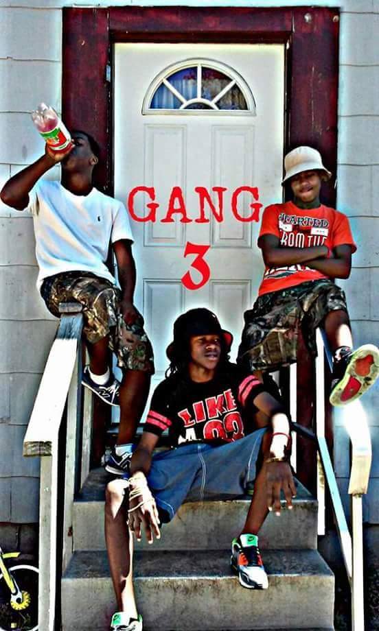 Detroit_KING_CJ's tweet photo. Gang3
@LilReese300 
@lildurk_ http://t.co/yFgzwtzOWj