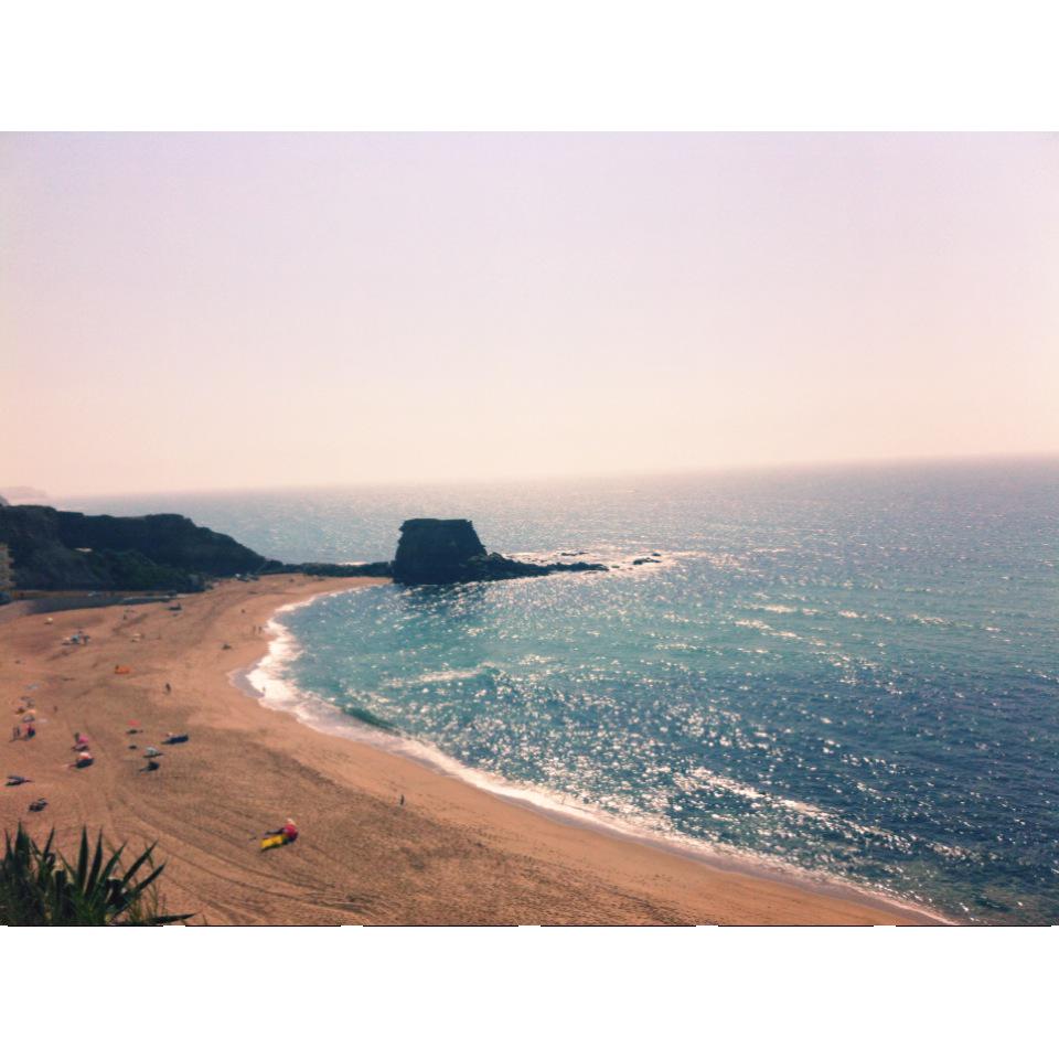 OHotels's tweet photo. Um óptimo final de tarde em Porto Novo. Boa continuação de segunda-feira! #portugal #beach #ÔGolfMar http://t.co/cYzrkq8Sd9