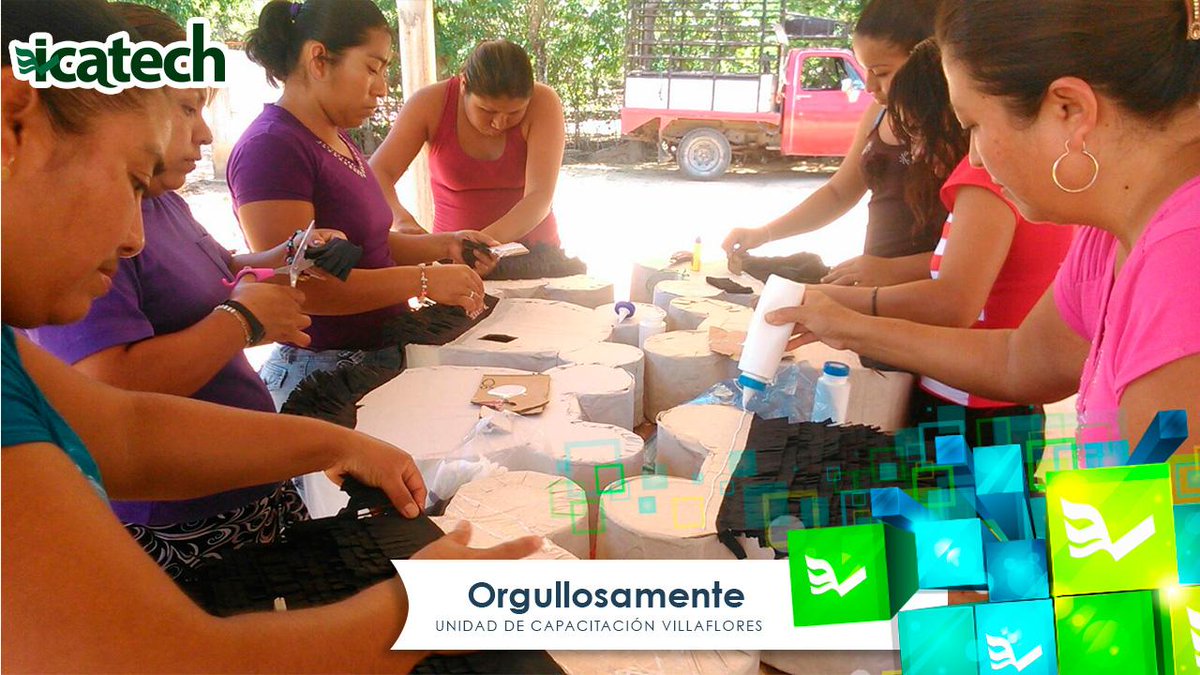 Icatech1's tweet photo. En la Col. El Por Venir concluimos en éxito el curso de Elaboración de Piñatas #ICATECHvillaflores http://t.co/eoYpPYp5X3