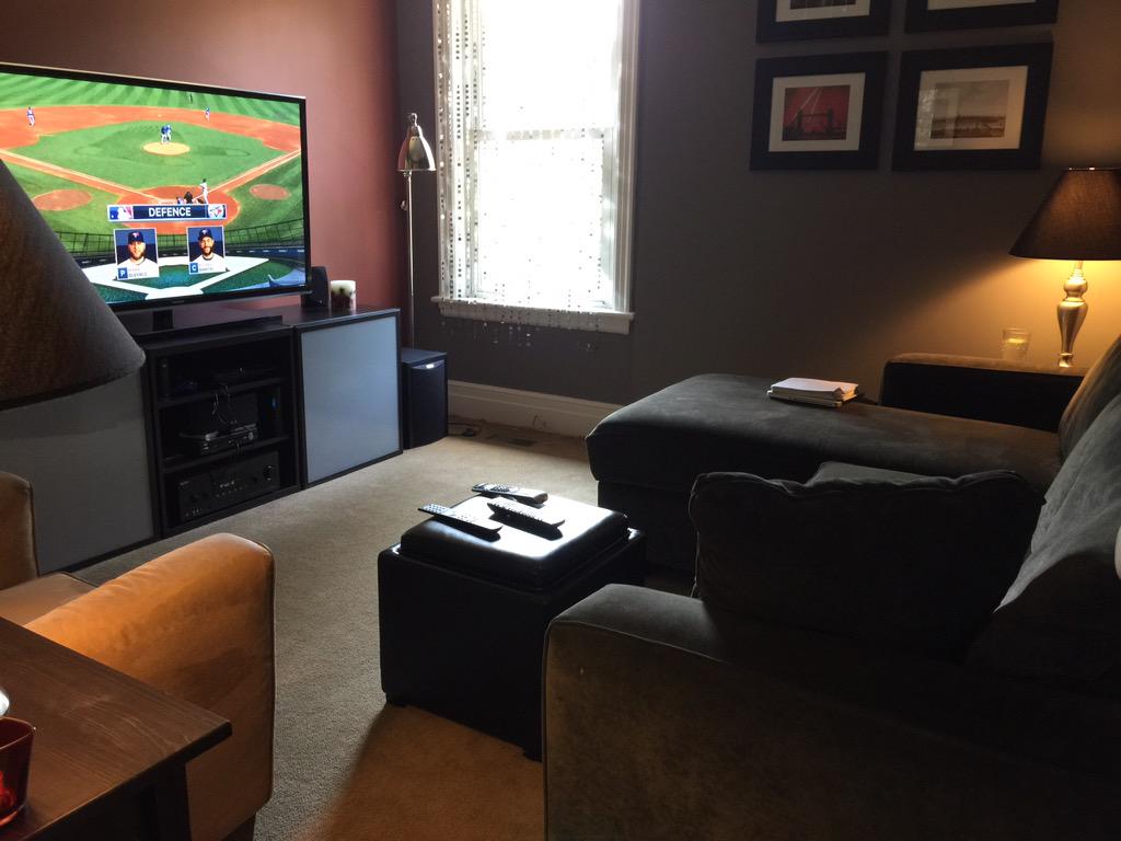Brent_J_Davis's tweet image. Too hot outside...but it's always beautiful in the man-cave! #Jays #Ticats