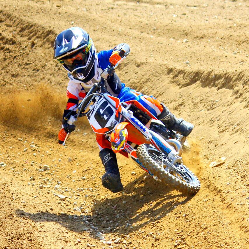 JettLessing's tweet photo. #MotoMonday #LaborDay #Merica #WorkHard #PlayHard #DreamBig #Motocross #ThisIsMoto #TurboJett http://t.co/PT3H0XN4tR