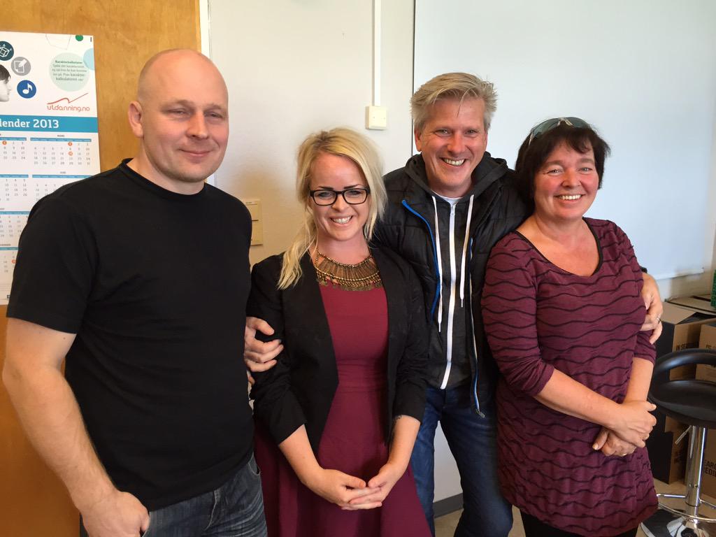 Storfint besøk på #oddaskolen  i dag. <a href="/ErikWestrum/">Erik Westrum</a> @ingsabo <a href="/EvaBra/">Eva Bratvold</a> og <a href="/lagethune/">Lage Thune Myrberget</a> .  #iktplan.no og #realfagsatsing