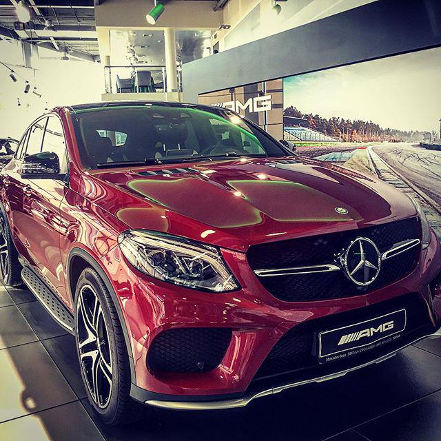MercedesBenz_SA's tweet photo. The strength of an SUV, the seduction of an AMG coupe. 
[Image: irinariya #EveryTerrain] http://t.co/lG2CXGEF5o