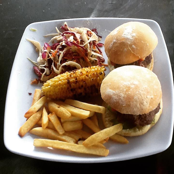 tidy_up's tweet photo. Labour day barbecue! Homemade slaw, burgers and buns! #nom http://t.co/mQIDi43vLi