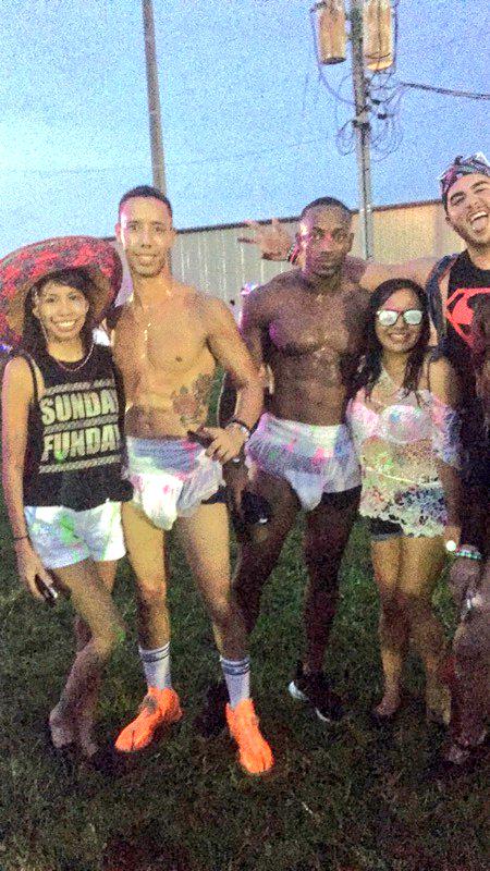NoemiSec's tweet photo. I can't get over yesteday. โค๐๐๐๐ #ShoutOutToAllOurNewFriends #LIC15 #LifeInColor http://t.co/HWFD1edh8H