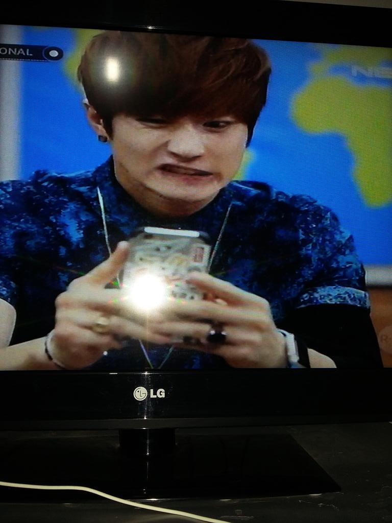 fafyani's tweet photo. Guruny lagi sakt gigi
tp mala di fotoin..Haha
itu lah oppa @LeeJH_2107 MR.Selfie
@Kelas_NET #KelasAngryTeacher_NET http://t.co/KI82QOkuhf