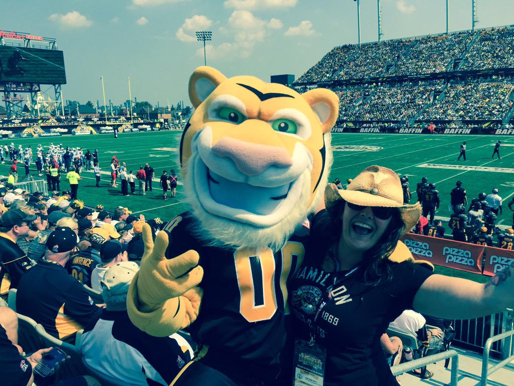 11petch's tweet photo. #hamont #CFL #Ticats #mississippibends http://t.co/8khrUUkyrb