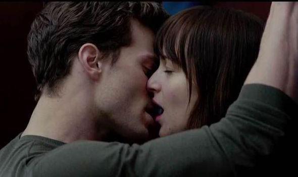 Petticoat_Films's tweet photo. #DakotaJohnson has spilled the beans on #FiftyShadesDarker!  http://t.co/zvm6rhjiXb RT? http://t.co/JnrlCuCBZ6