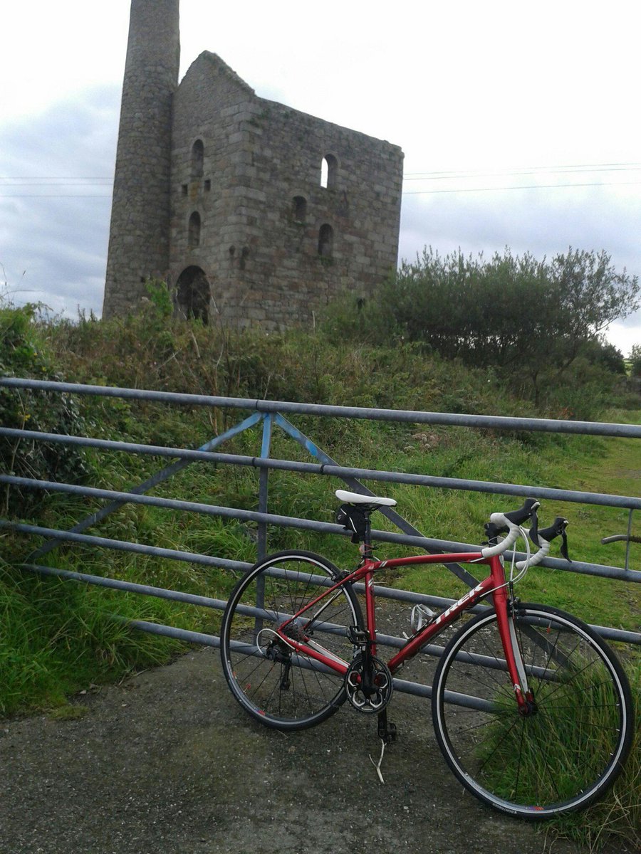 CLongchops's tweet photo. Marilyn at the Great Flat Lode Cornwall. #mamil#mamils#cycling http://t.co/YWZe5E7aPx