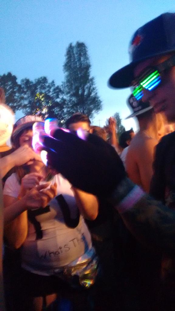 __Maria_Camila's tweet photo. #MDBP2015 #MDBPVAN 🙌😍💖 http://t.co/2baMyDYUNV