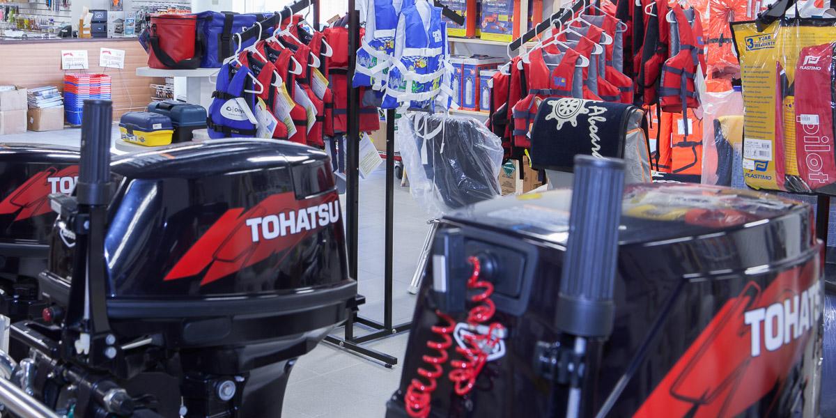 nannycay's tweet photo. Our larger 4,000 sq ft Budget Marine #BVI chandlery has just opened in its new location - http://t.co/qsmhvSvn2h http://t.co/oXWuodtg7R
