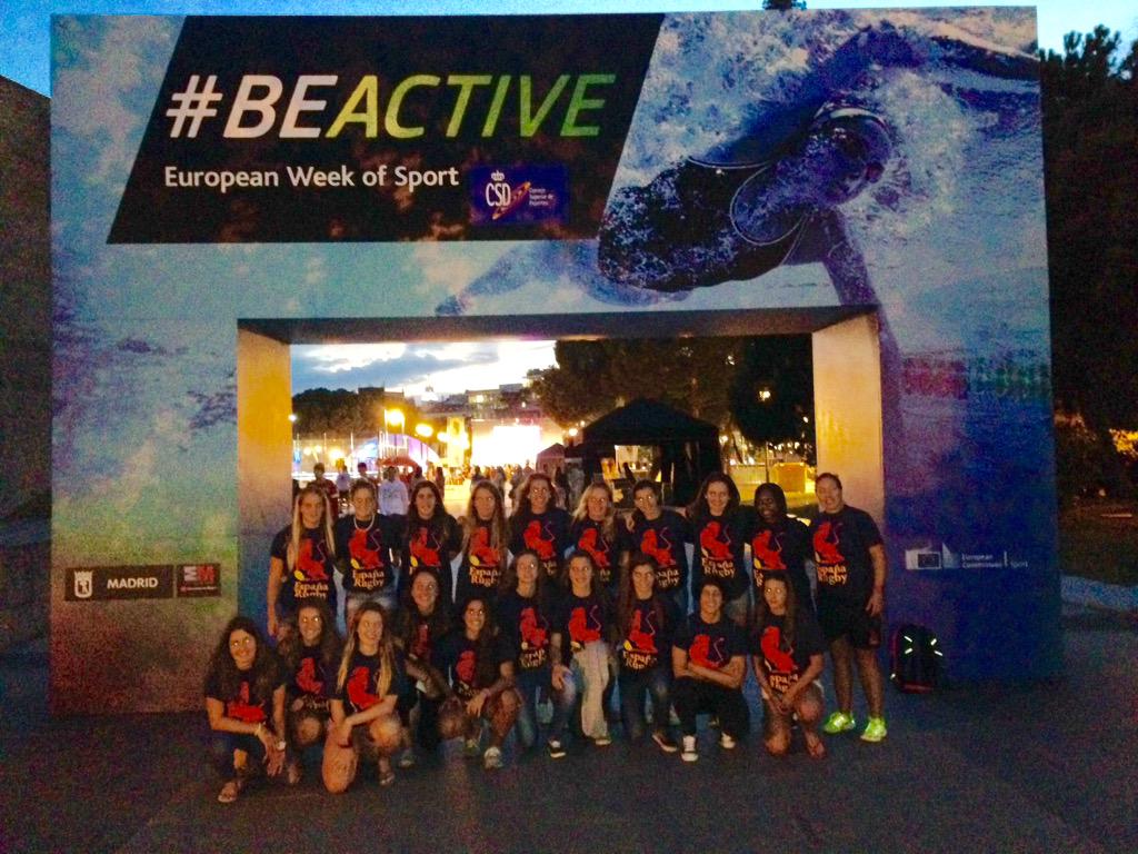 ferugby's tweet photo. Las #Leoncitas en la Semana Europea del Deporte #BeActive @deportegob http://t.co/KiHl99zUiA