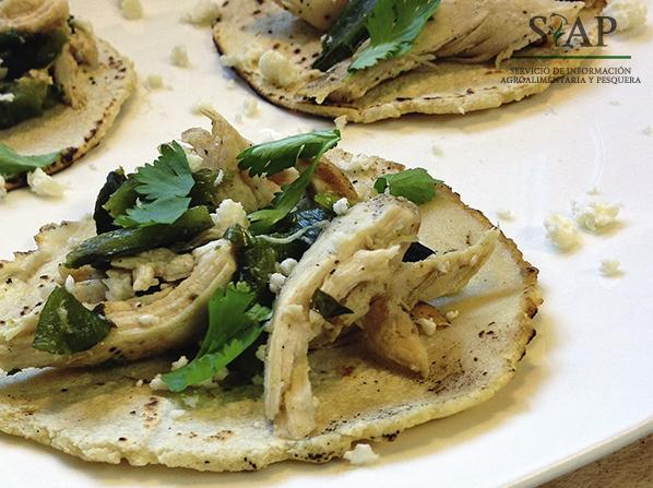 DGSIAP_Mx's tweet photo. ¿#SabíasQue la #pipicha es una hierba endémica de #México y es un alimento prehispánico? http://t.co/H4LoLj4X3n