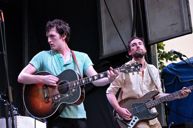 Photos of <a href="/apacherelay/">The Apache Relay</a> from <a href="/MoontowerMF/">Moontower</a> - qromag.com/concert_galler…