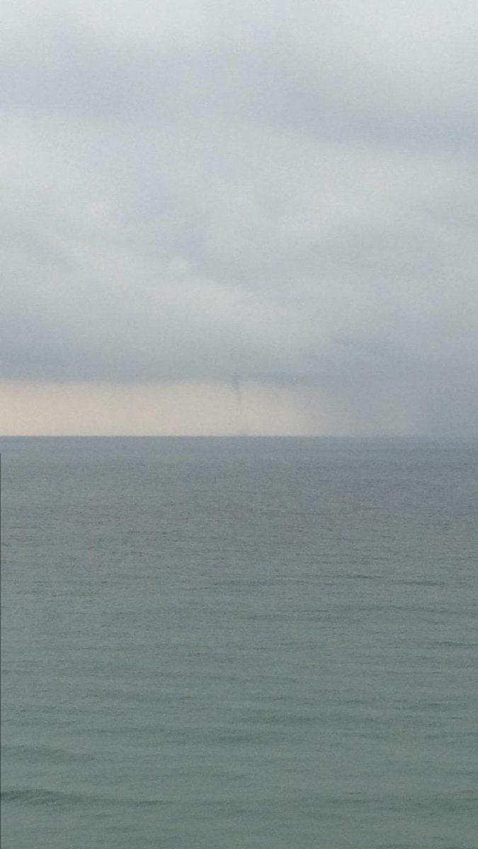 paggerpaige's tweet photo. @WPTV water spout off the coast of hutchinson island jensen beach http://t.co/3GO6Drv1fq