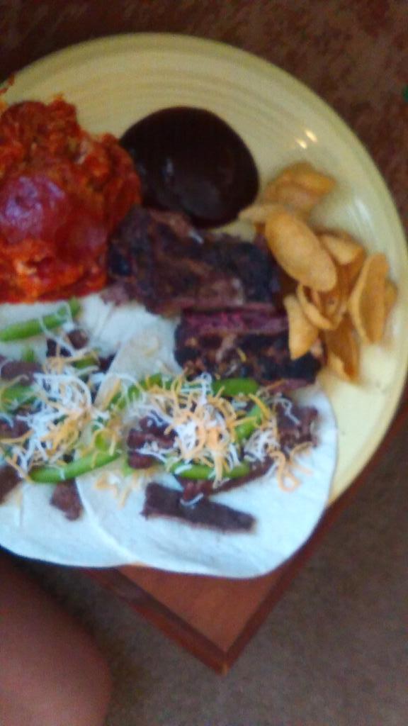 snugasabug809's tweet image. On  point