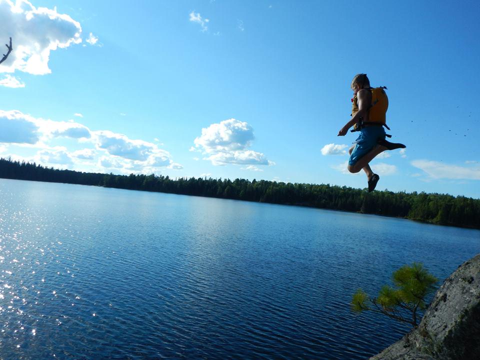 WXRonaldo's tweet photo. @KrissyVann @weathernetwork My favourite moments: Cliff jumping, hamock relaxing & Canoeing @ #Algonguin http://t.co/glwu5BP8dQ