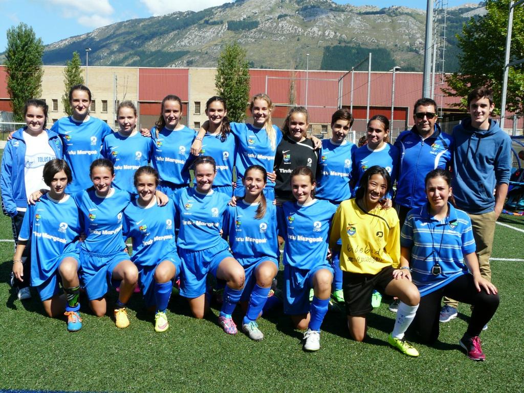 Kadete neskak ere ekin diote denboraldi berriari. Zorte on!!! <a href="/TolosaldeaKirol/">Tolosaldeko Kirolak</a> <a href="/txapeldunak/">Txapeldunak.com</a> @ligasfutfem