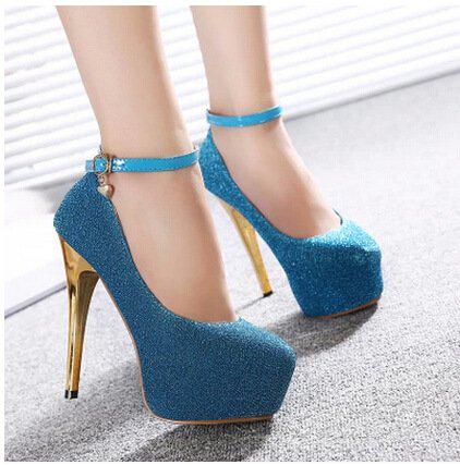 taconesVIP's tweet image. #Tacones #pumps #azules con el #tacón #dorado !!
Compra en: taconesvip.es/tienda/tacones…