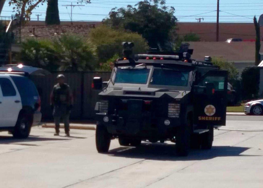SEBLASD's tweet image. Update: Norwalk, #LASD SEB SWAT activation concluded. Armed suspect located. Neighborhood safe.