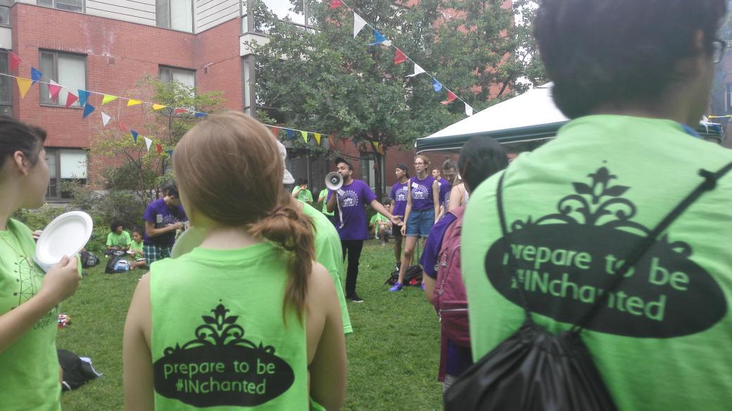 vasynaJUNE's tweet photo. #InnisCollege Cheers and spirit. #frosh @InnisFroshWeek #INchanted http://t.co/vYePuOSVcJ