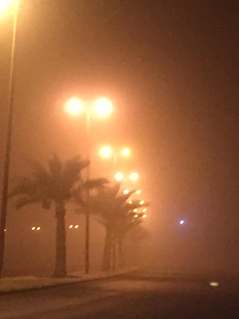 bdygdy's tweet photo. هالحين القريات وطريف تعليق دراسه ومحافظه طبرجل من الساعه ٨:٣٠ والجو غبار ولا فيه تعليق لدراسه ؟؟@News_Ejazah http://t.co/8E2pVRFe6e