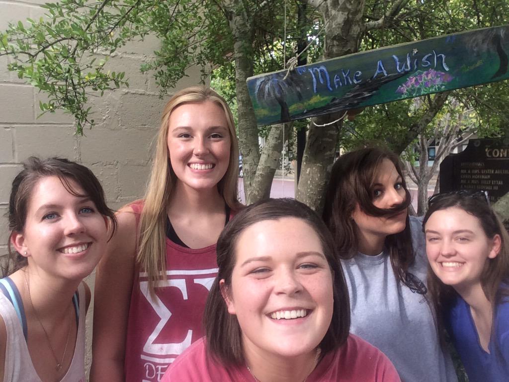kaylarenae_14's tweet photo. Our wish for you is that you know how much KT really loves you! #dreamsstaybig #KTofficerretreat #TrunksUpKT http://t.co/oKcNzhOUH2