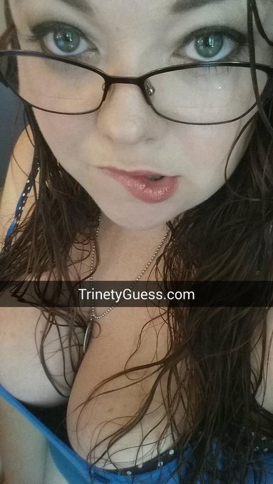 My #SnapChat is free to follow #TrinetyGuess http://t.co/7spknIFPl6<a href="/tag/snapchat"class="tags">#SnapChat</a><a href="/tag/trinetyguess"class="tags">#TrinetyGuess</a>