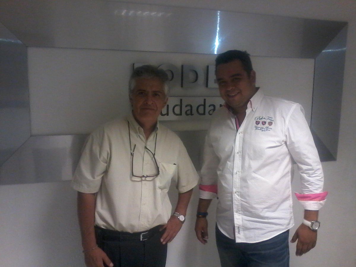 PoderCiudadanoo's tweet photo. Vuelve a escuchar #JornadaTaurina por http://t.co/dvdKvjJzSM http://t.co/EB7CercfCn