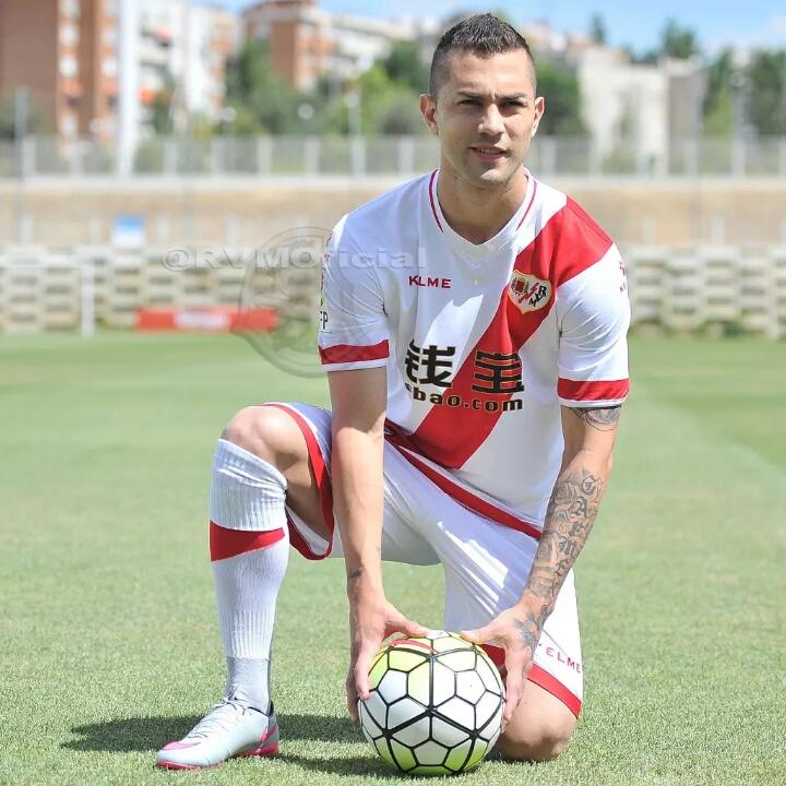 FMundial10's tweet photo. @RVMOficial busca tener una temporada tranquila en la mitad de la tabla
@rtrashorras_27 
Hernandez
Fariña http://t.co/UnH9DSzorg